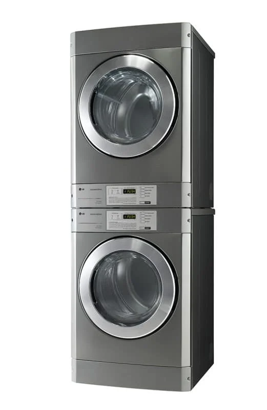LG Giant C conjugada: lavadora e secadora empilhadas